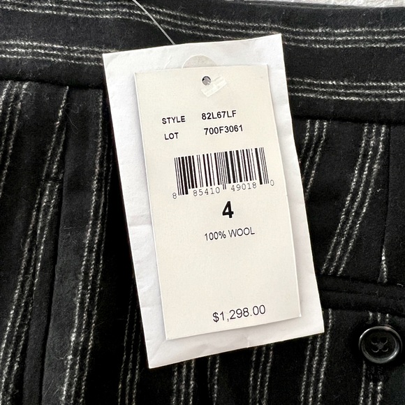 Ralph Lauren Purple Label 100% Wool Pinstripe wide leg pant. Size 4. - Picture 5 of 12